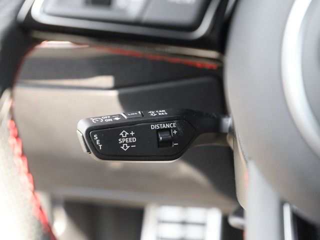 Audi A3 Sportback 45 TFSI e S line LM18 AHK ACC Matri