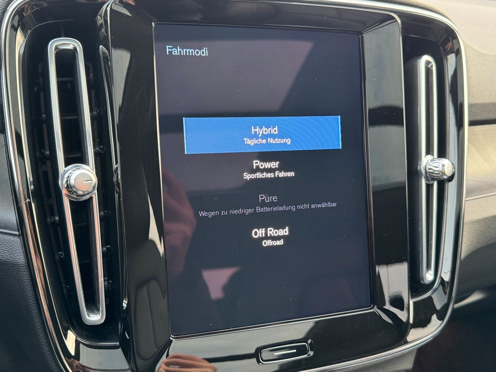 Volvo XC40 T5 Ultimate Dark AHK|PANO|