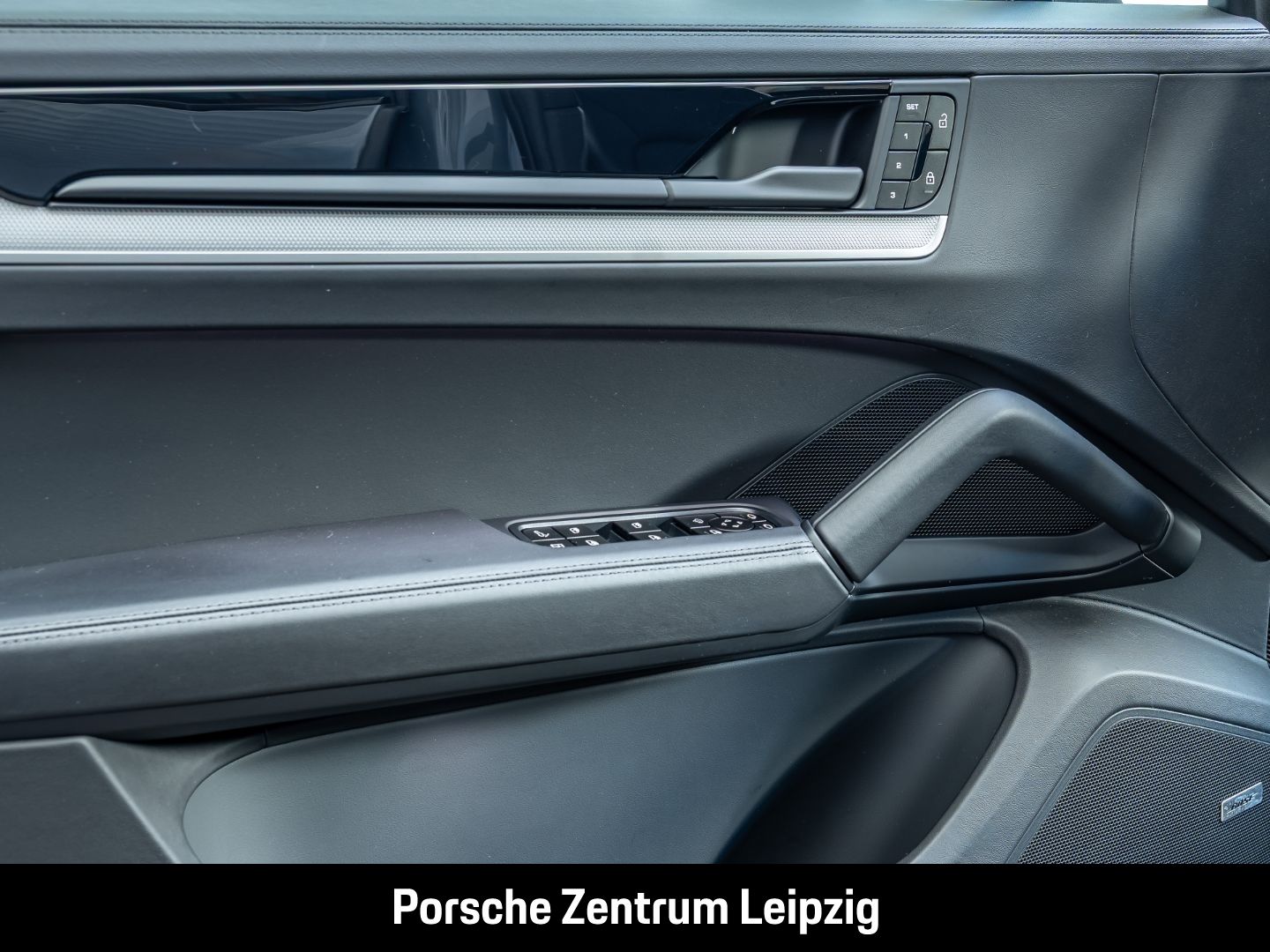 Porsche Cayenne S E-Hybrid HD-Matrix el.AHK HeadUp InnoD
