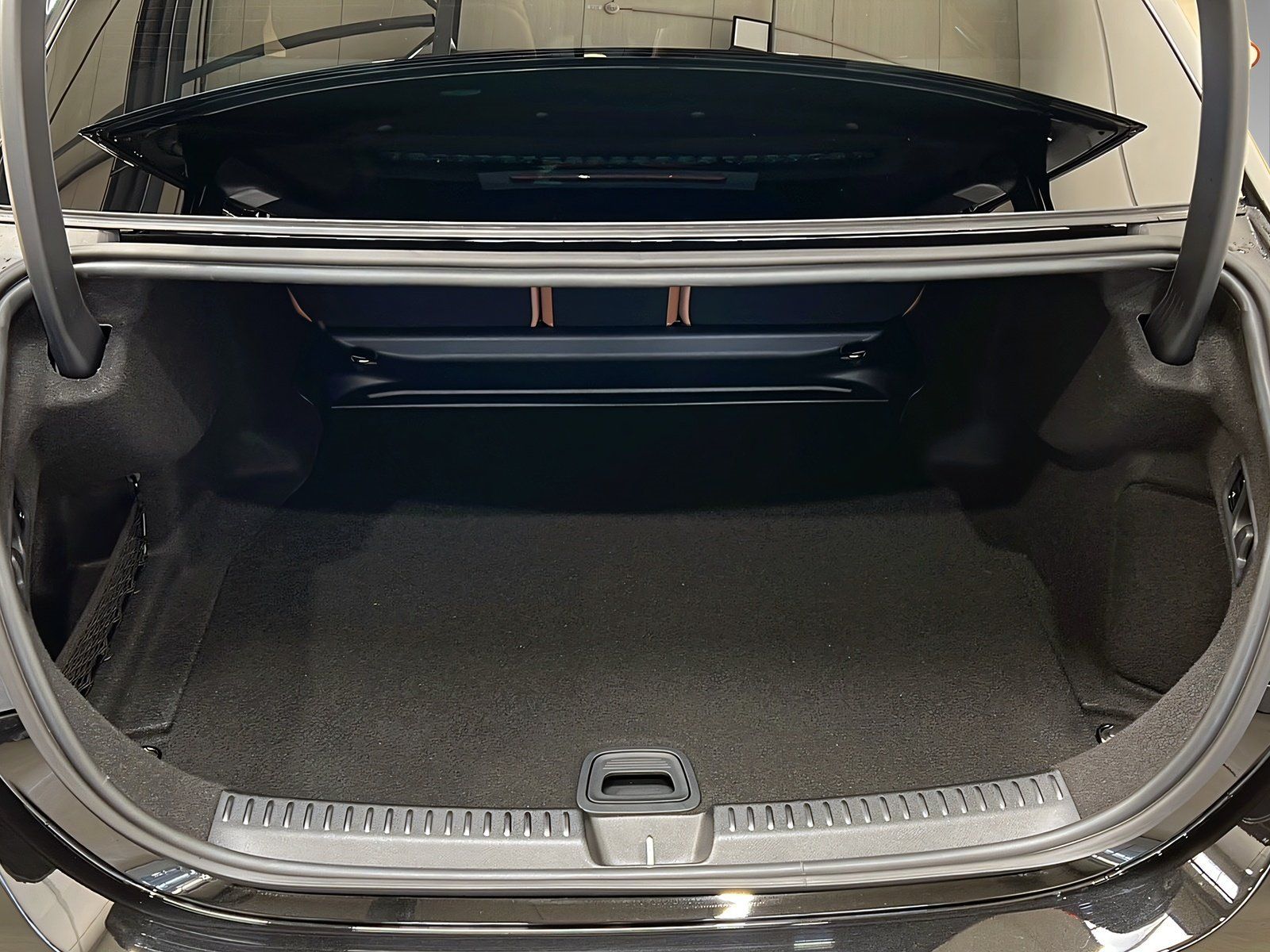 Mercedes-Benz E 450 d 4M+AMG+LEDER+PREMIUM+AHK+STANDHEIZUNG