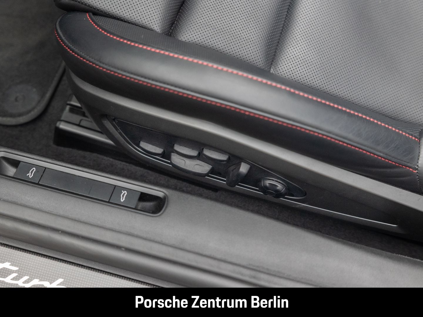 Porsche 992 911 Turbo S Cabriolet Burmester LED-Matrix