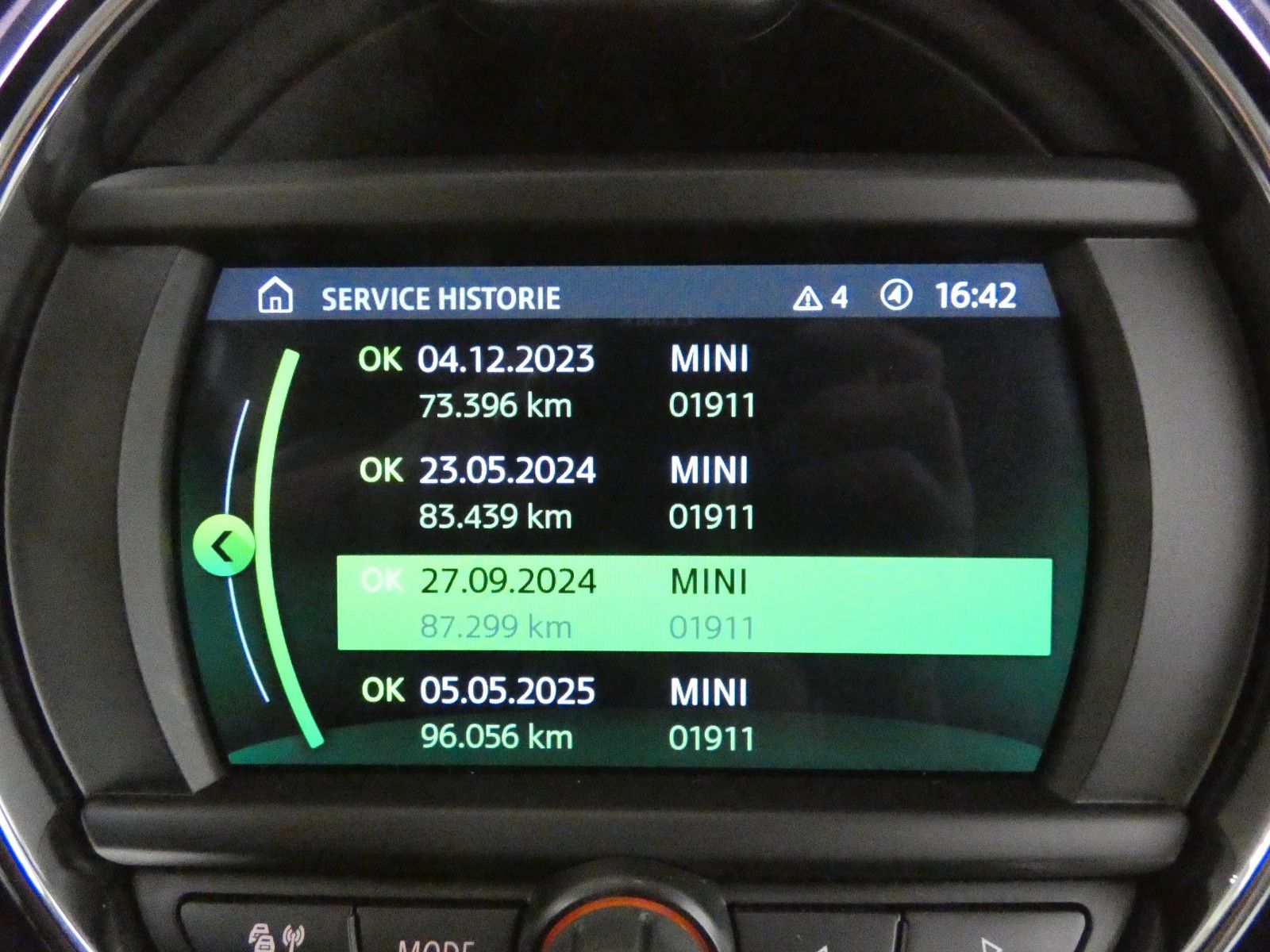 MINI Cooper Chili - Samsaru's Car Outlet
