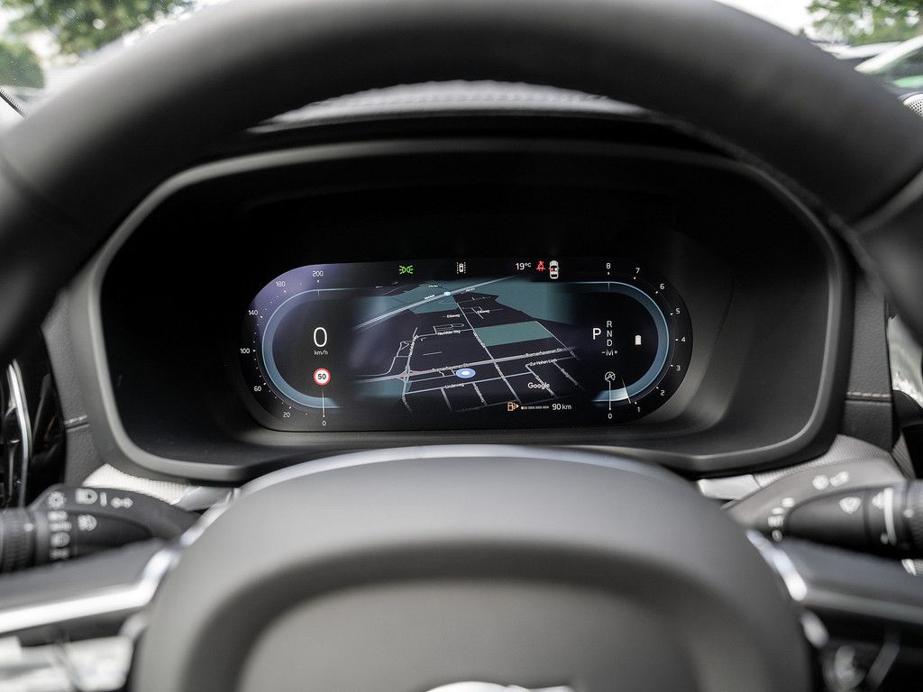Volvo S60 B5 Ultimate Dark AWD B&W ACC HUD PANO 360°