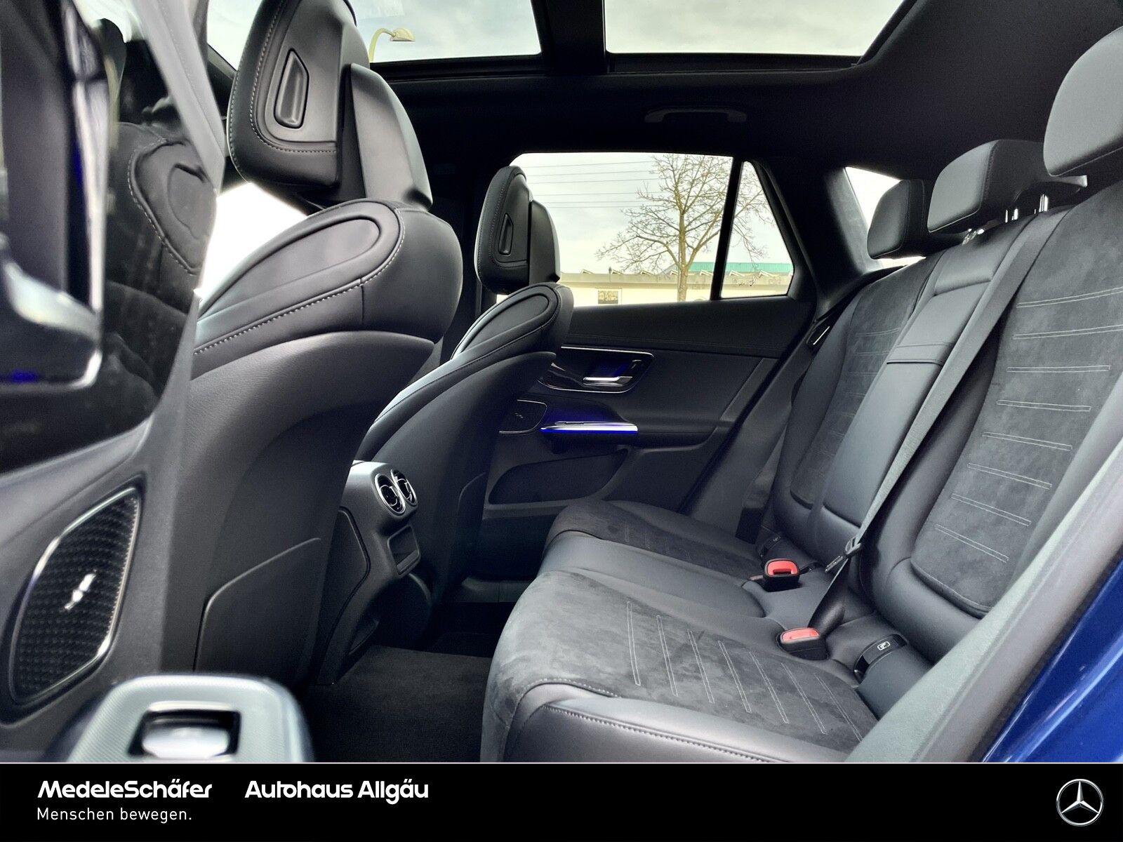 Mercedes-Benz GLC 200 4M AMG Distr AHK DigLi Pano Memo 360°