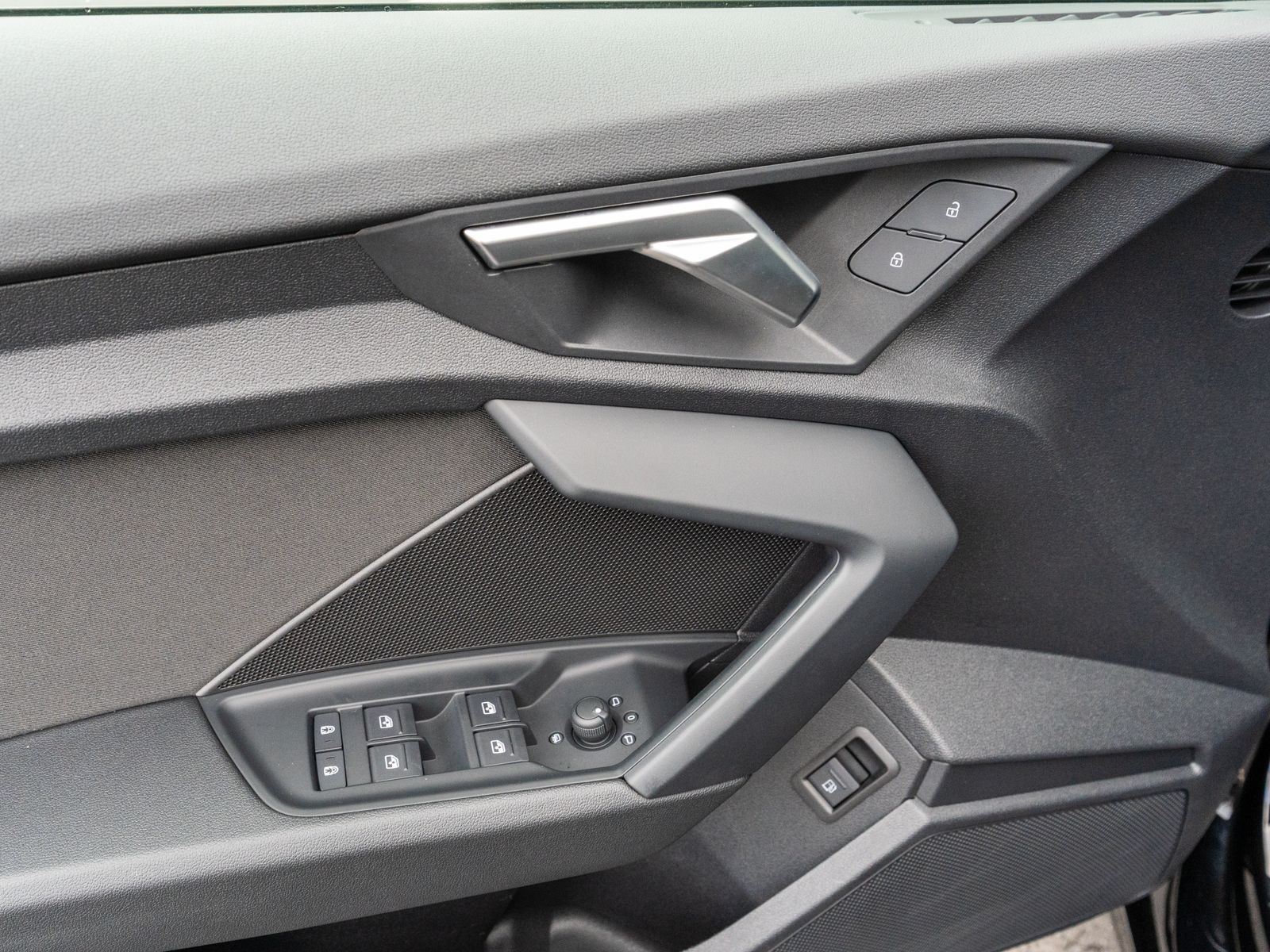 Audi A3 Sportback 40 TFSI e Stronic LED Navi RFK HUD