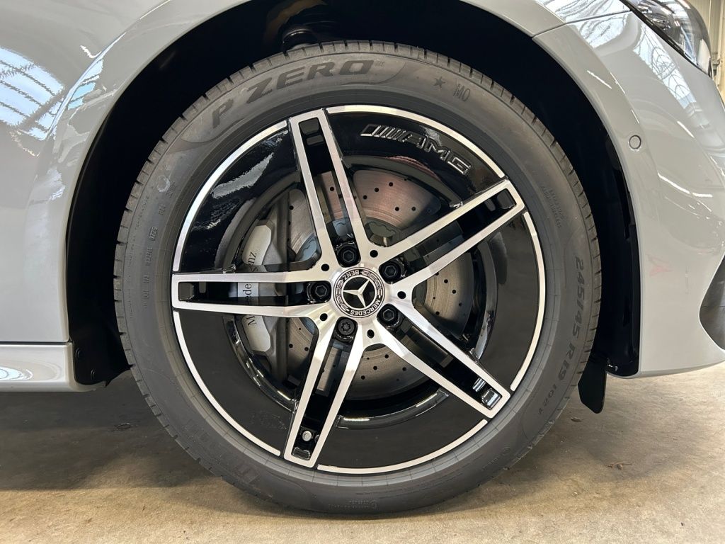 Mercedes-Benz E 450 d 4MATIC T-Modell AMG*Digital Light*AHV