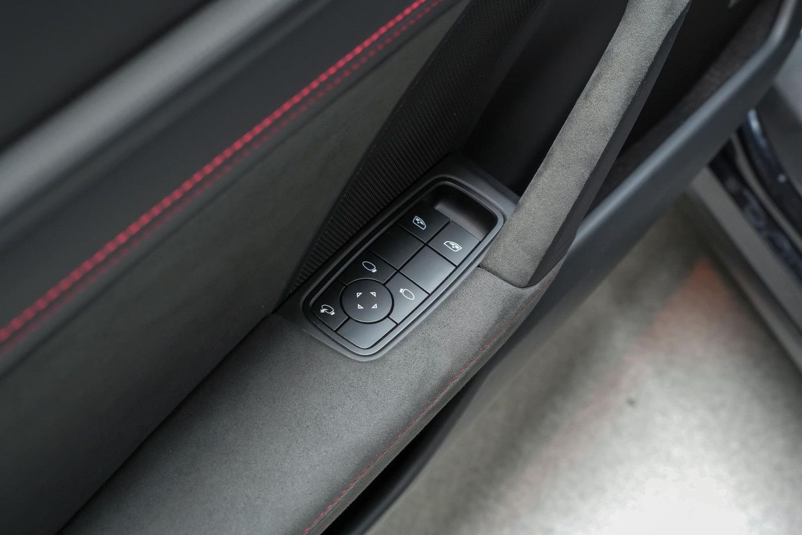 Porsche 992 Targa 4 GTS - Samsaru's Car Outlet