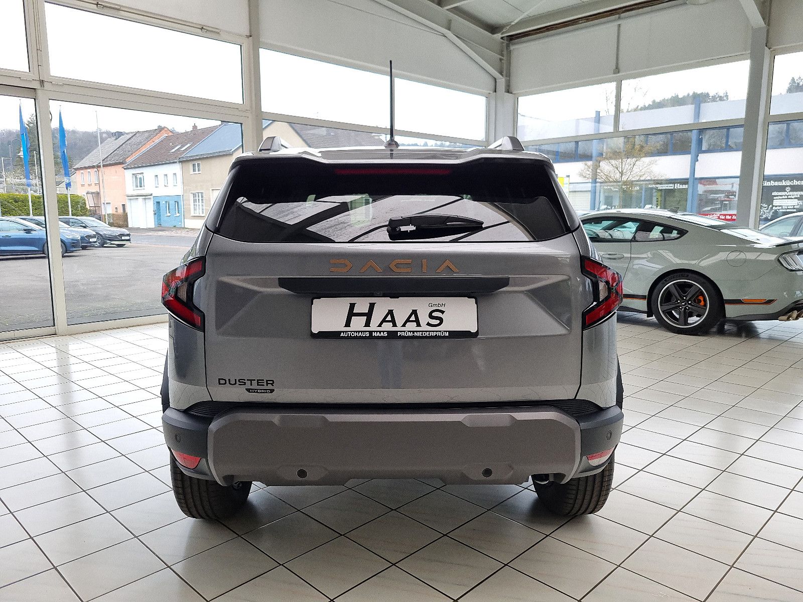 Dacia Duster HYBRID 140 Extreme - Samsaru's Car Outlet