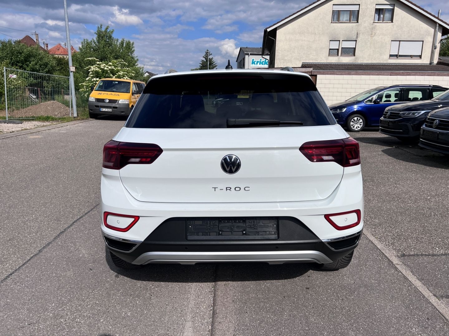 Volkswagen T-Roc 1.0TSI Style - Samsaru's Car Outlet