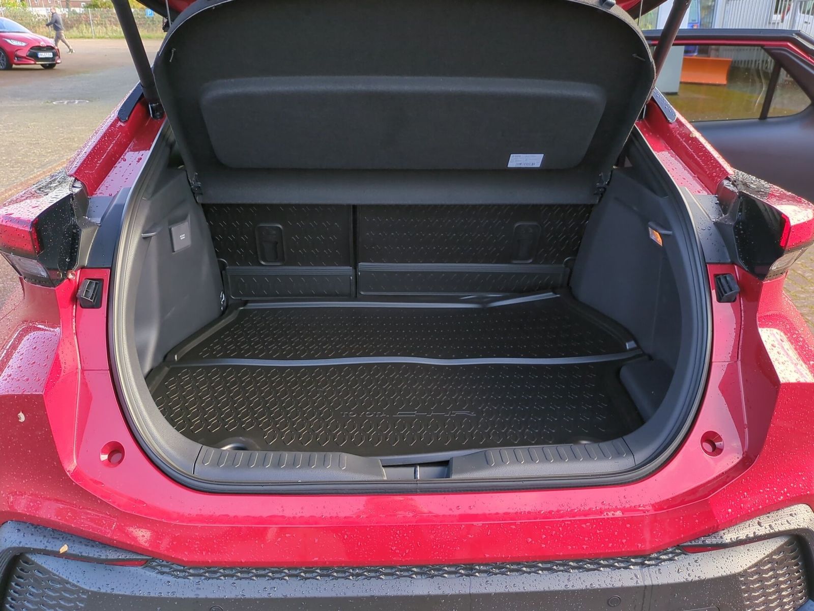 Toyota C-HR Plug-In Team D ACC, RFK. SHZ, Klima, DAB