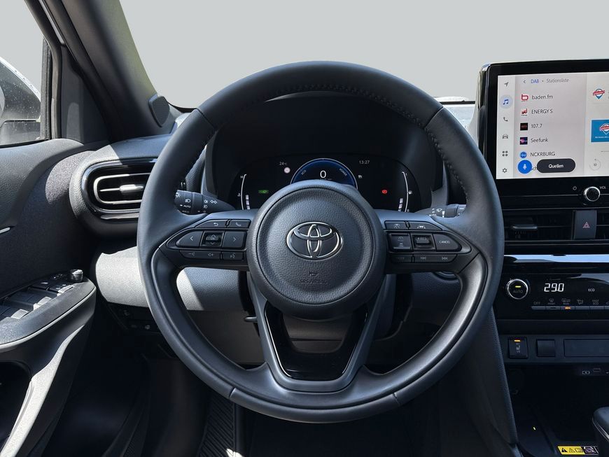 Toyota Yaris Cross Teamplayer Safety-Paket Winter-Paket
