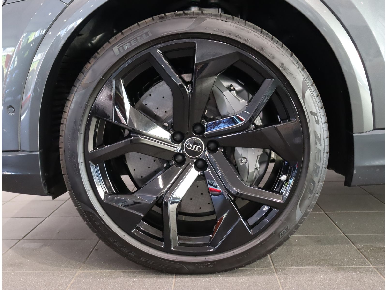 Audi RS Q8 tiptronic quattro*PANO*KERAMIK