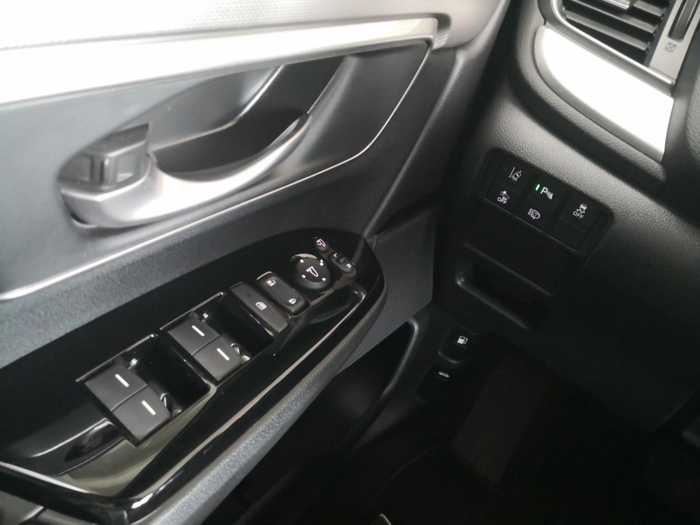 Honda CR-V i-VTEC 2.0 i i-MMD Elegance ACC+KESSY+Navi