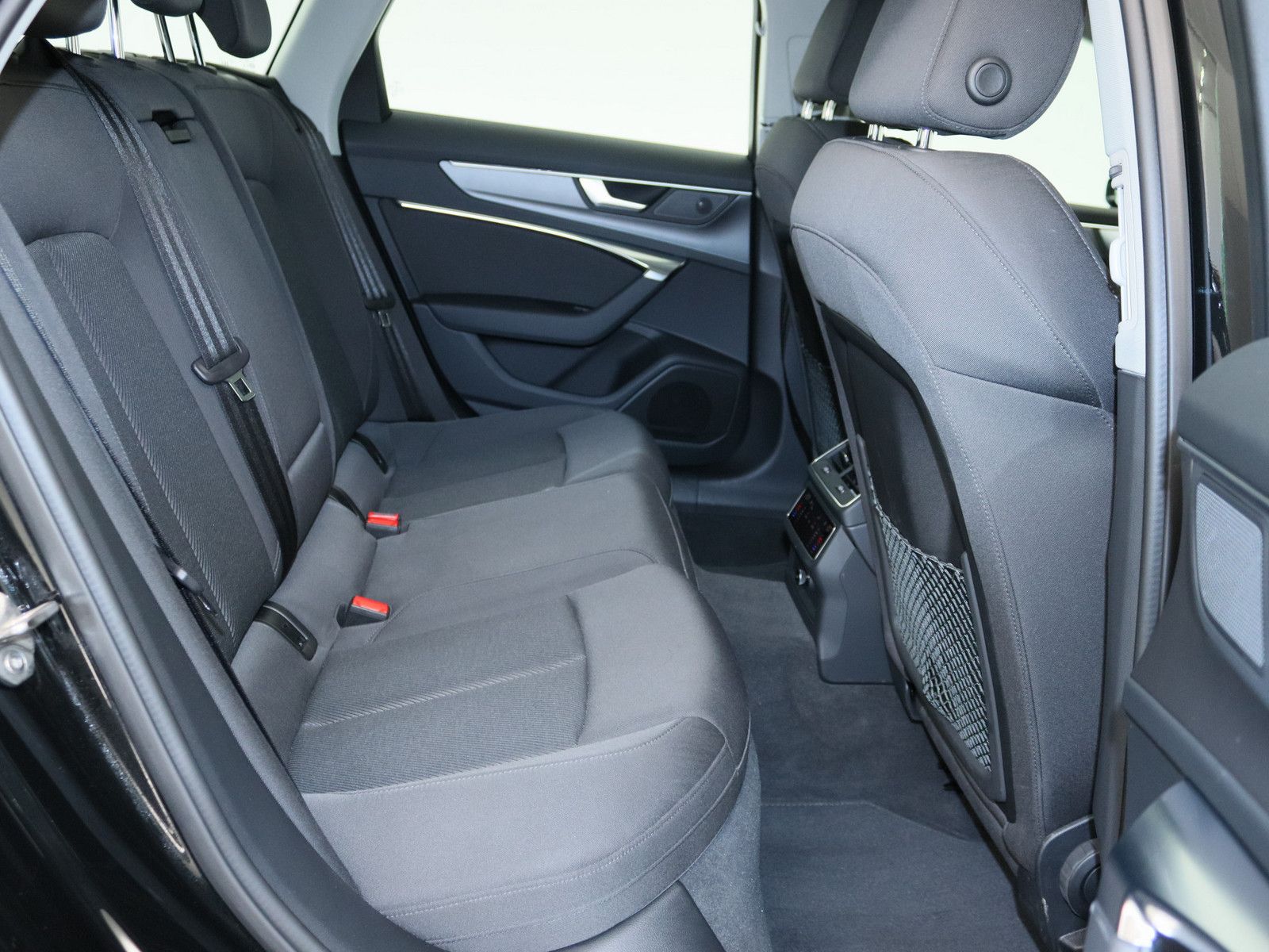Audi A6 Avant 45 TDI quattro S line AHK MATRIX-LED