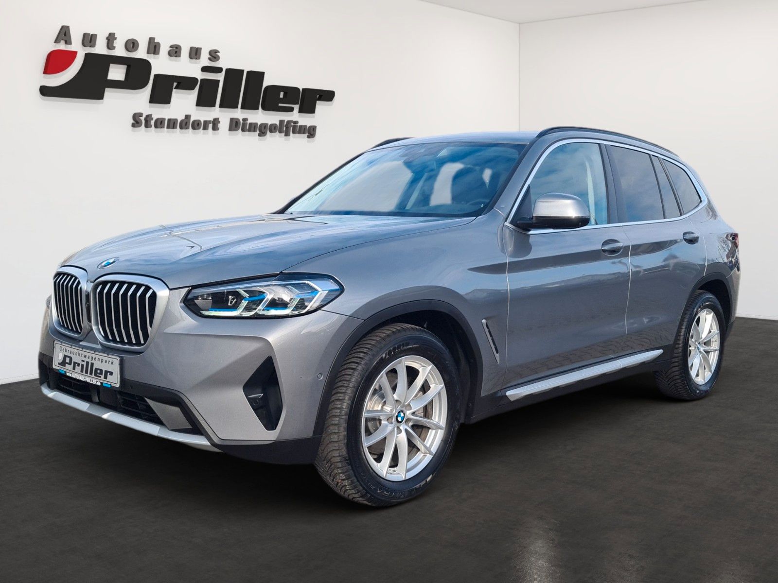 BMW X3 xDrive 20d Laser - Samsaru's Car Outlet