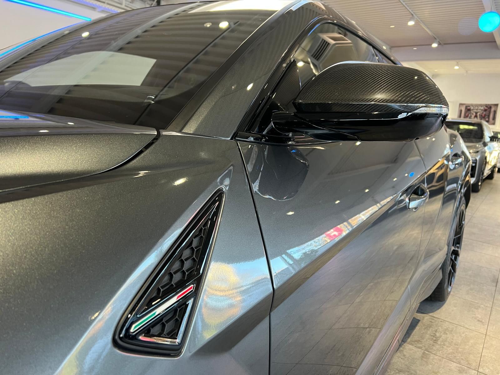 Lamborghini Urus *Großes Carbon Paket*Akrapovic*Garantie