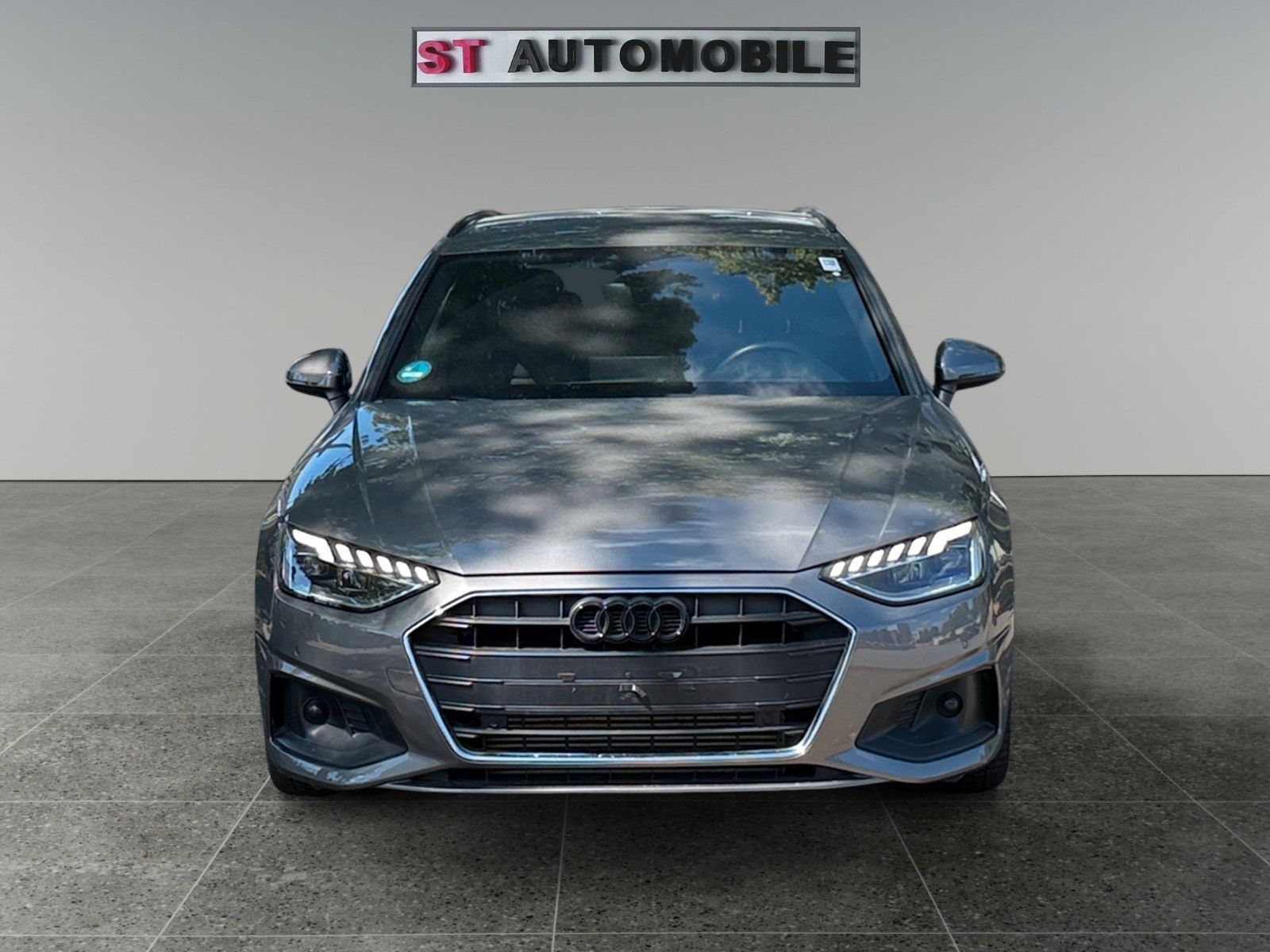 Audi A4 Avant 40 TFSI - Samsaru's Car Outlet