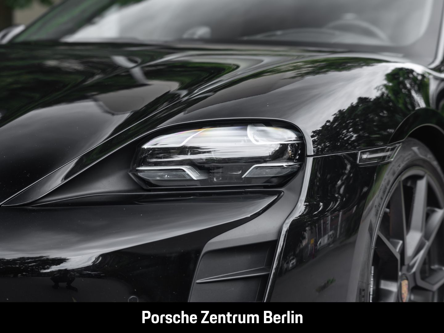 Porsche Taycan GTS HA-Lenkung InnoDrive HeadUp LEDMatrix