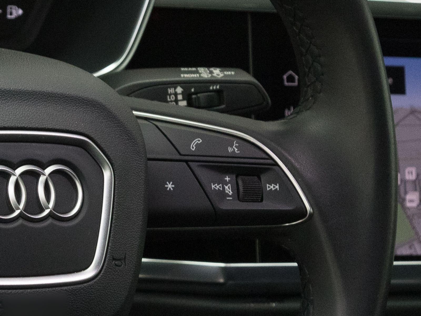 Audi Q3 35 TDI Q S LINE - Samsaru's Car Outlet