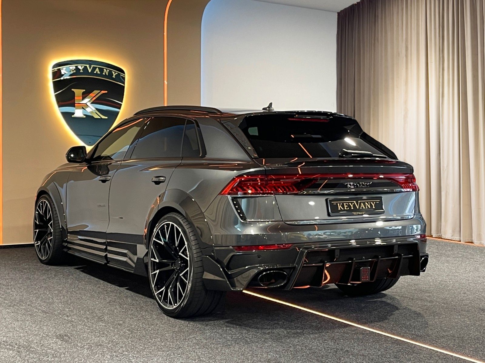 Audi RSQ8 KEYVANY CARBON/KERAMK/B&O/STAN.HZ/DYNMK.PLS