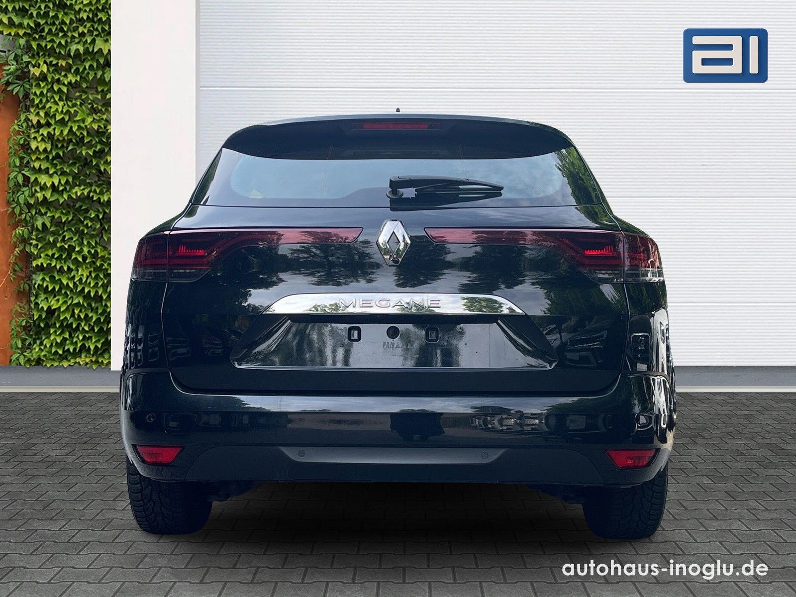 Renault Megane 1.3 TCE AT Business - Samsaru's Car Outlet