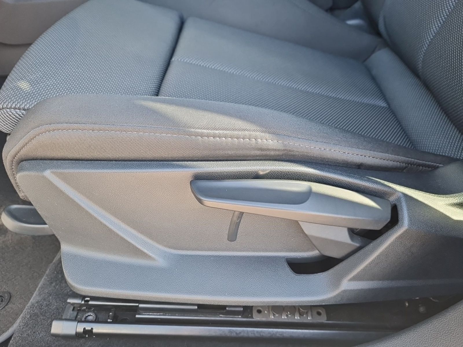 Audi A3 Sportback TFSI e LED SPORTSITZE ALU DAB PDC D