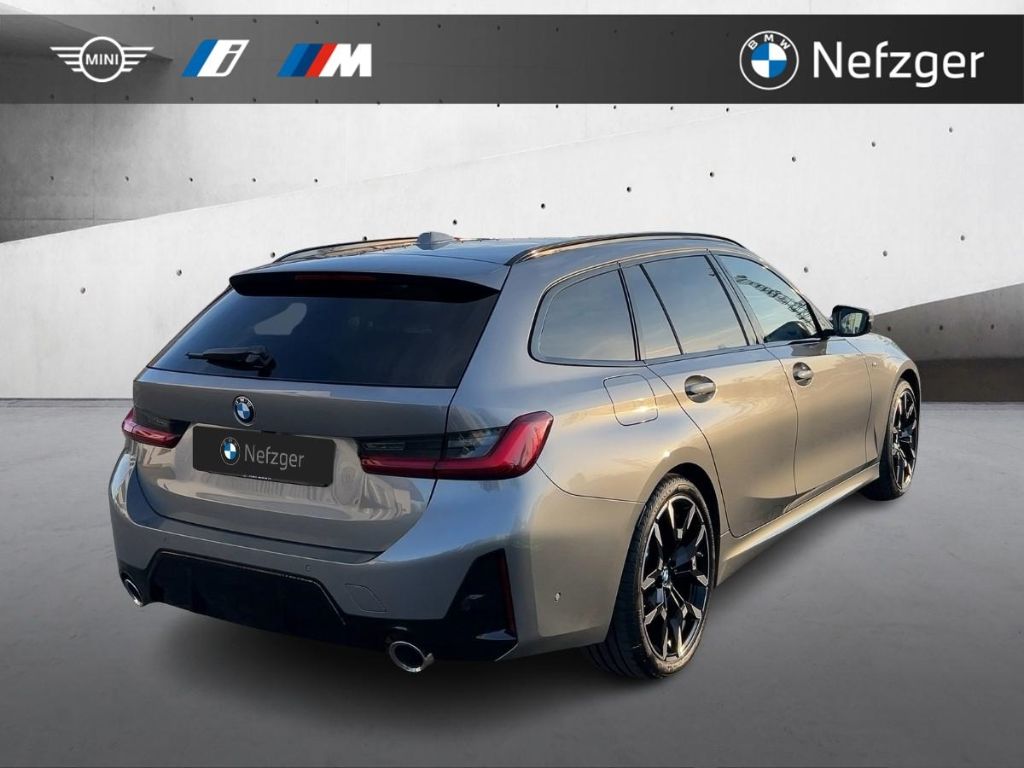 BMW 330 d xDrive Touring M Sport Park-Assistent HiFi