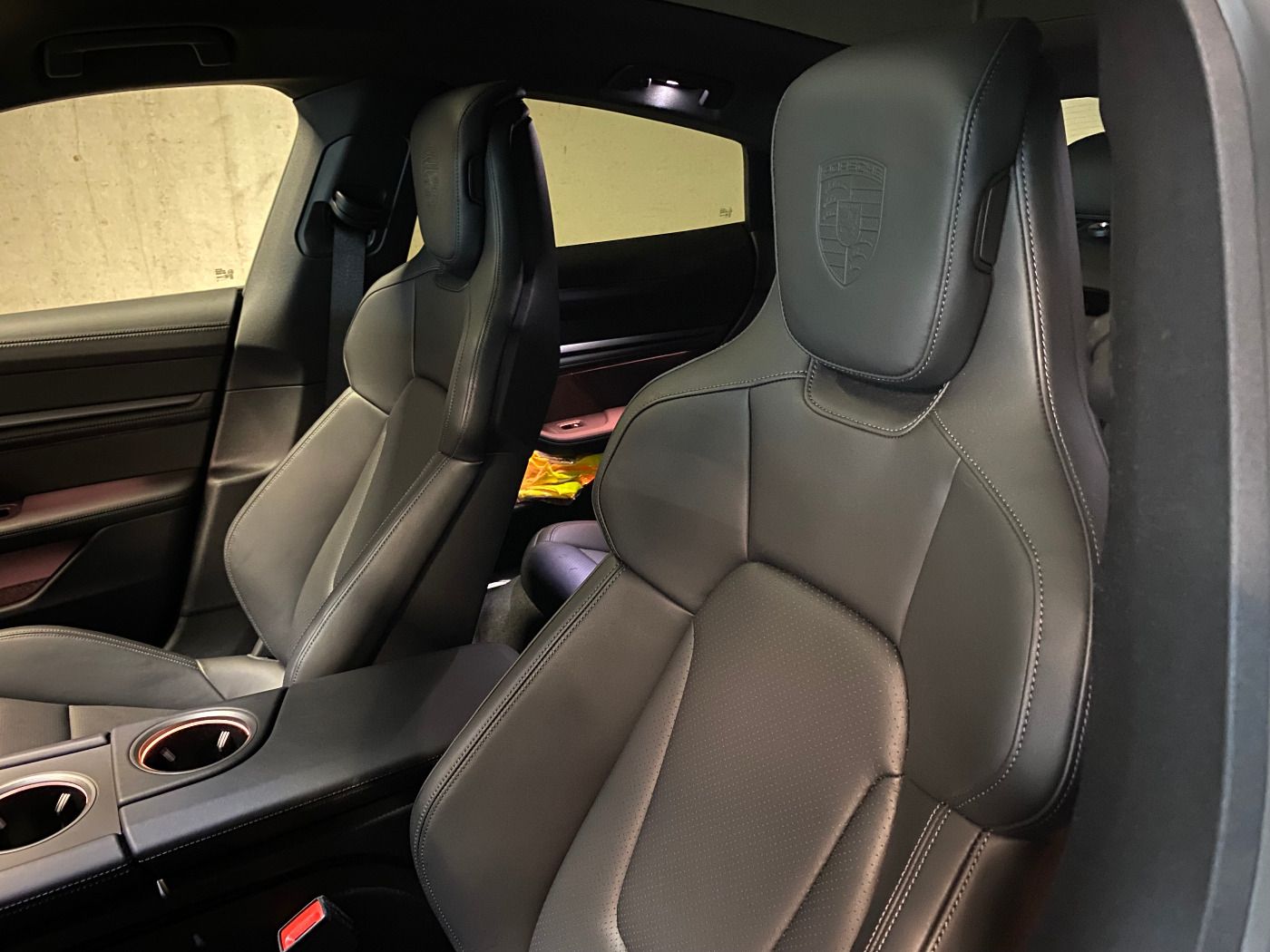 Porsche Taycan 4S | Hinterachslenkung | Panoramadach |