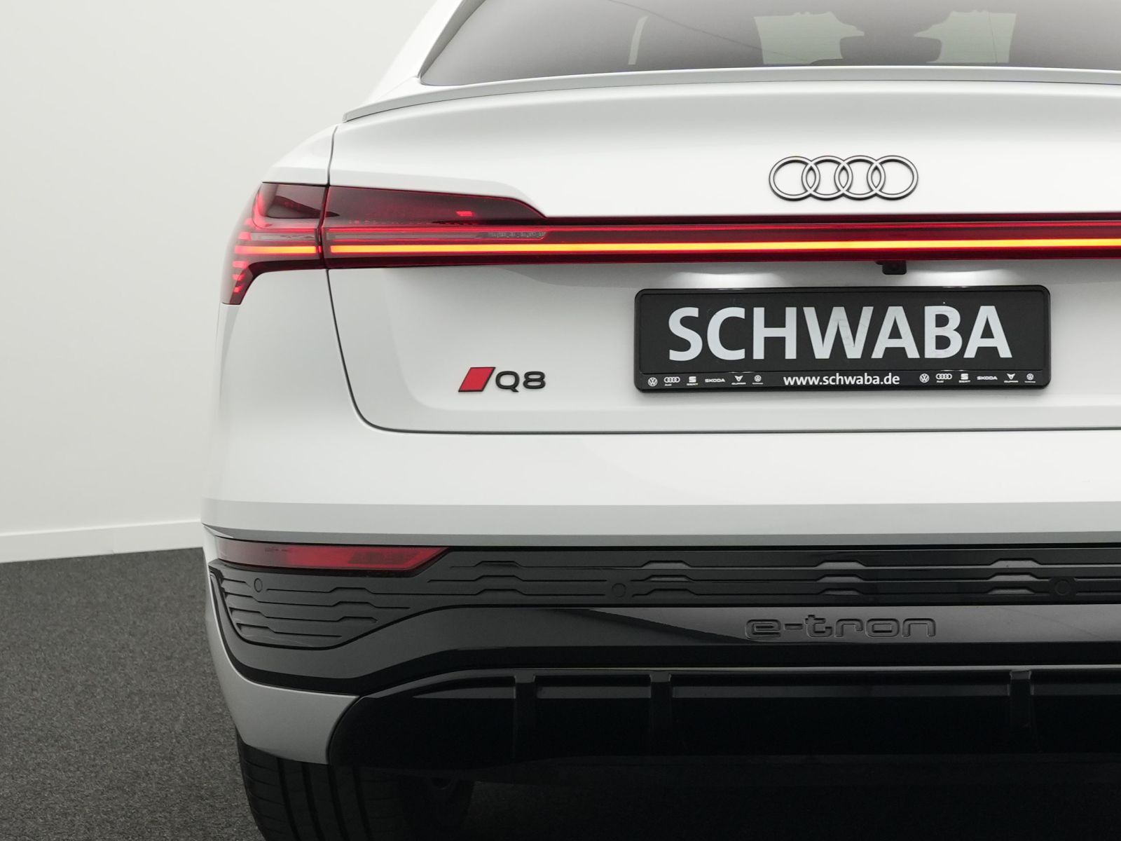 Audi Q8 Sportback e-tron 50 S line quattro