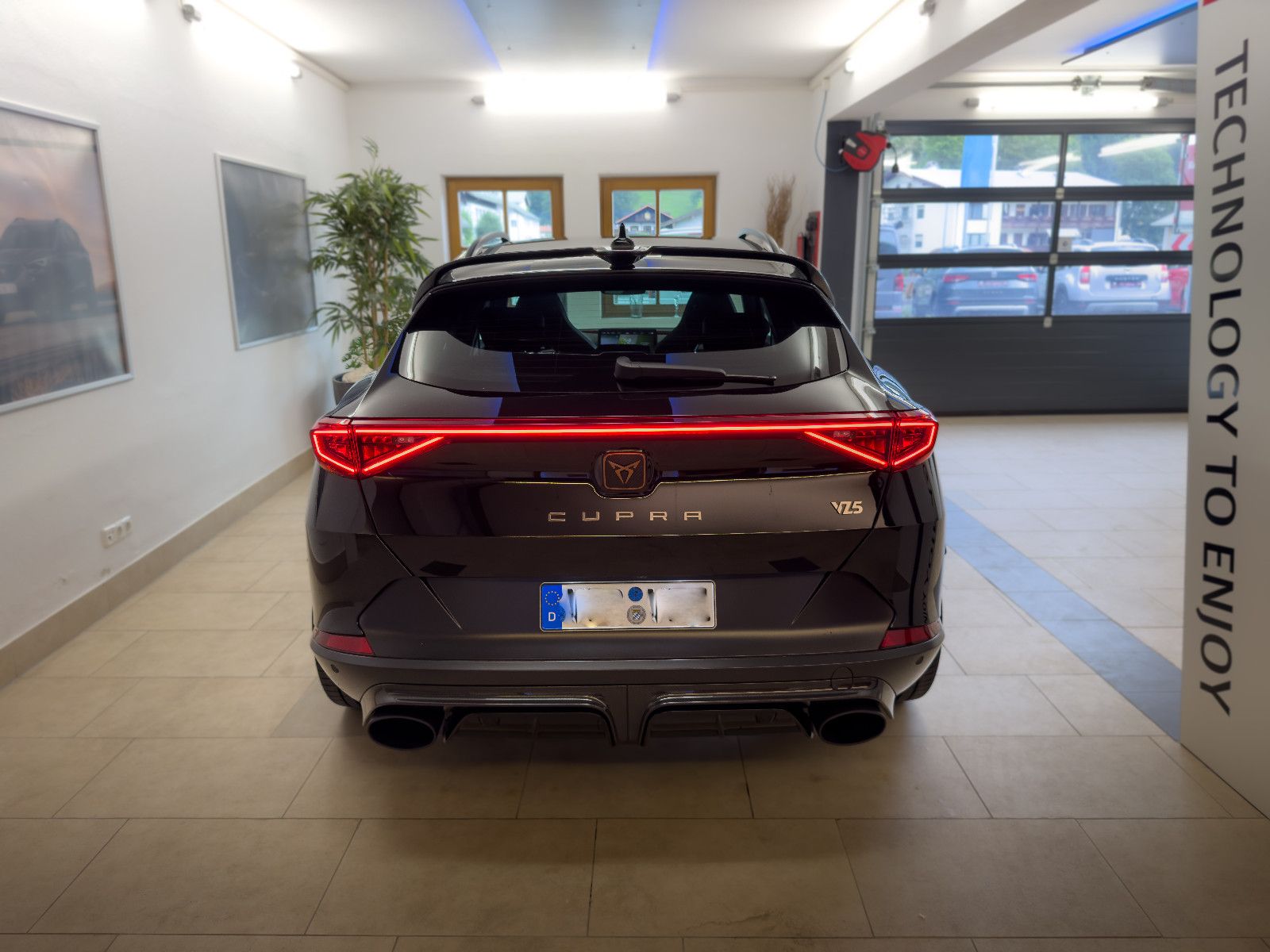 Cupra Formentor VZ5 - Samsaru's Car Outlet