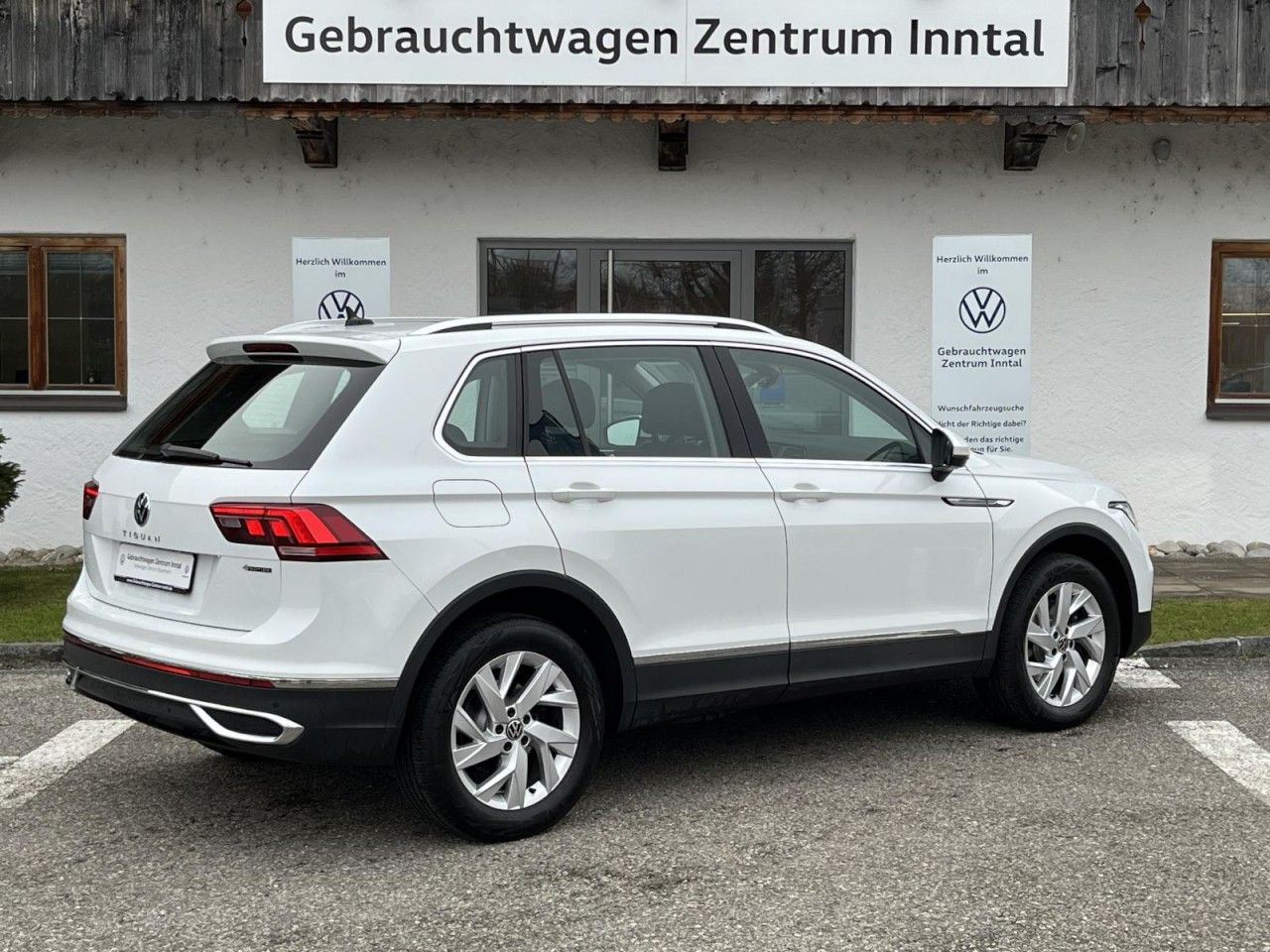 Volkswagen Tiguan 2,0 TDI DSG 4Motion Elegance (Navi+AHK+AC