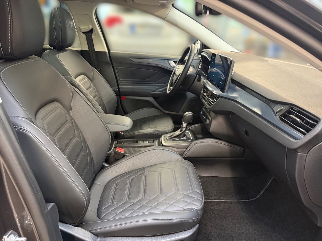 Ford Focus Turnier 1.0 EcoBoost Hybrid Aut. ACTIVE X