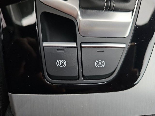 Audi Q5 40 TDI quattro S line S tronic AHK Matrix HUD
