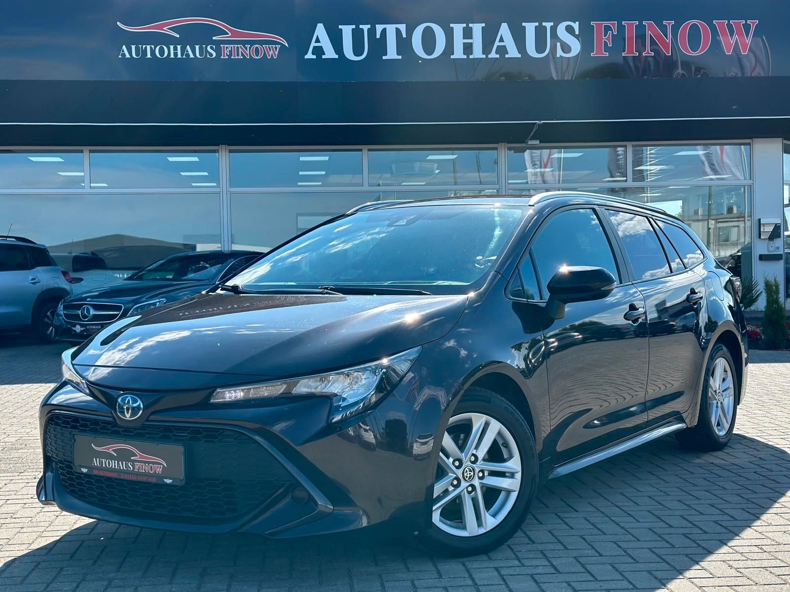 Toyota Corolla 1.8 Touring Sports Hybrid - Samsaru's Car Outlet