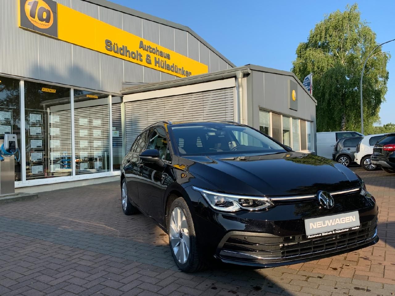 Volkswagen Golf VIII Variant 1.5 TSI OPF Style - Samsaru's Car Outlet