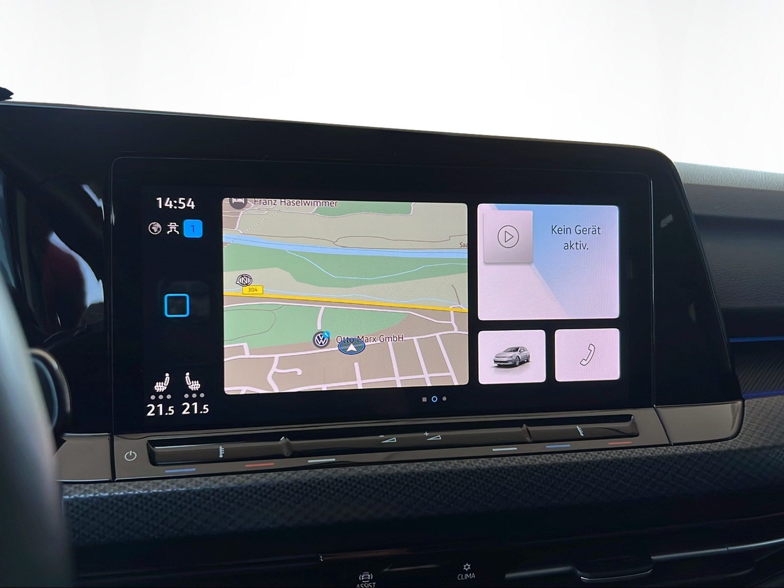 Volkswagen Golf VIII 1.5 TSI United - Samsaru's Car Outlet
