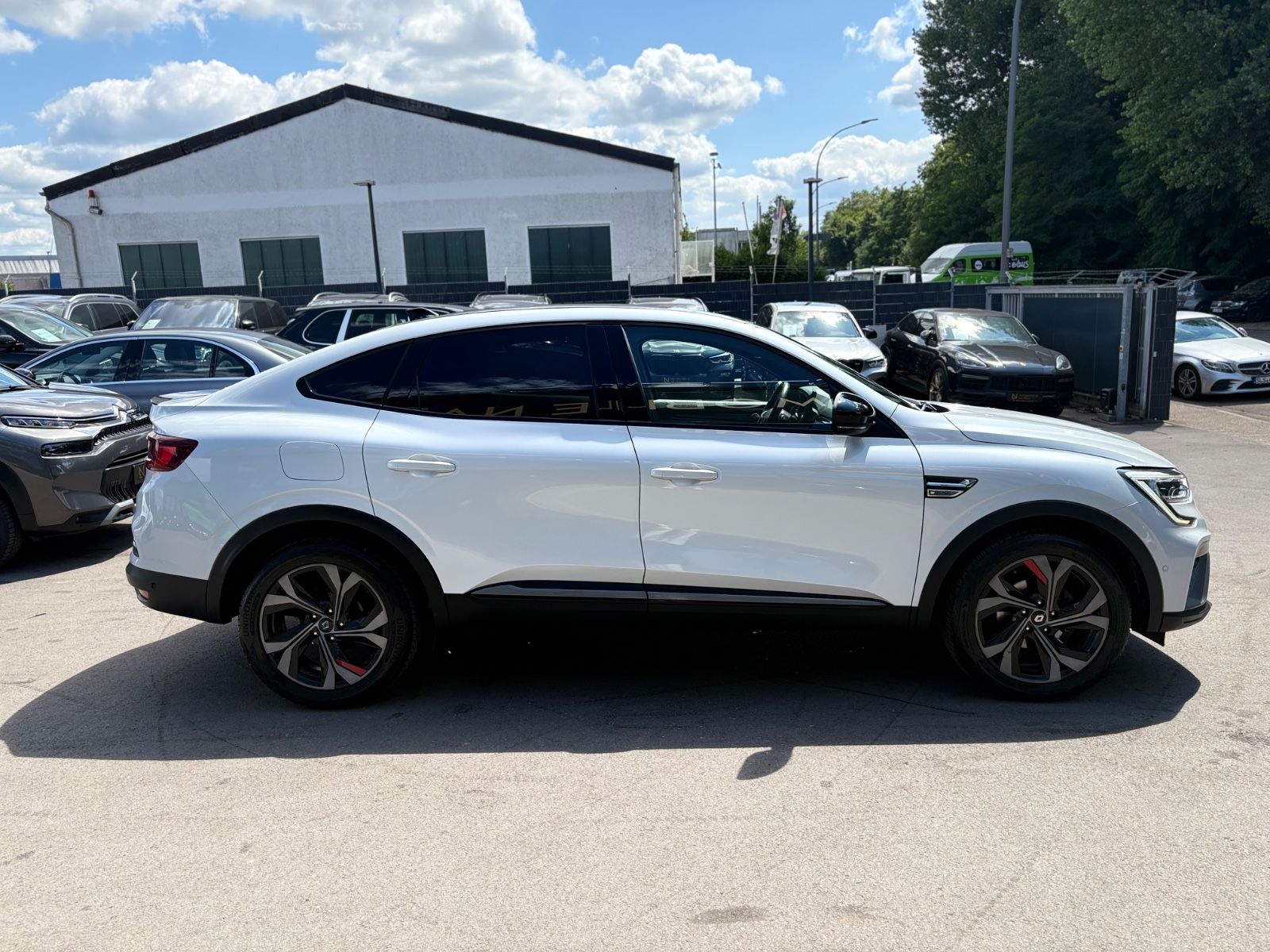 Renault ARKANA RS-LINE - Samsaru's Car Outlet