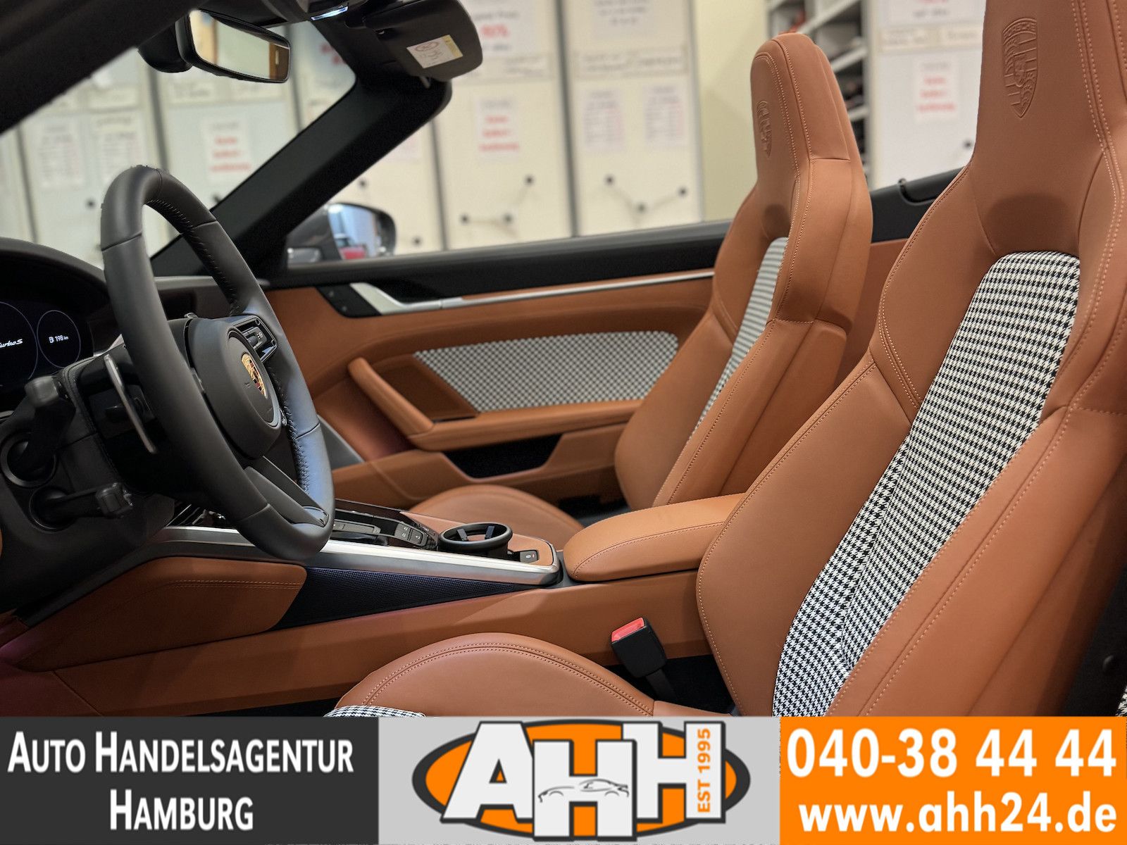 Porsche 992 TURBO S CABRIO HERITAGE|AERO KIT|BURMESTER!!