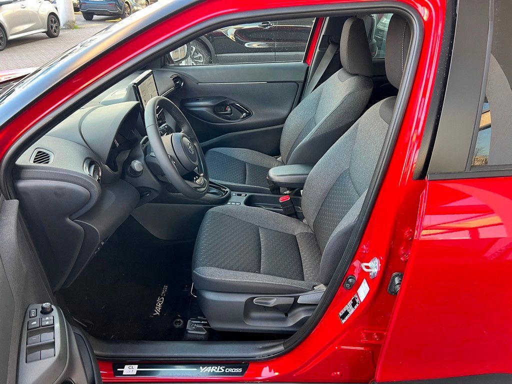 Toyota Yaris Cross 1.5 E FWD Teamplayer KlimaA,LED,Navi