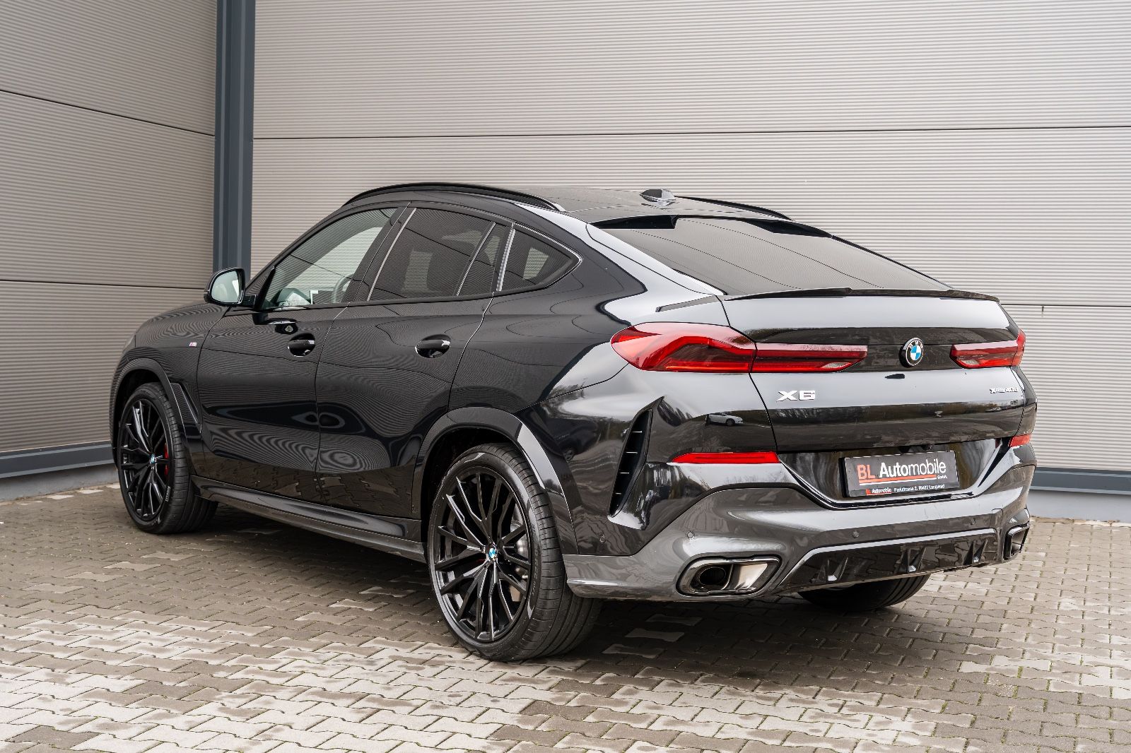 BMW X6 40d M SPORT PRO.LUFTFEDER.SOFTCL.PANO.AHK.22"