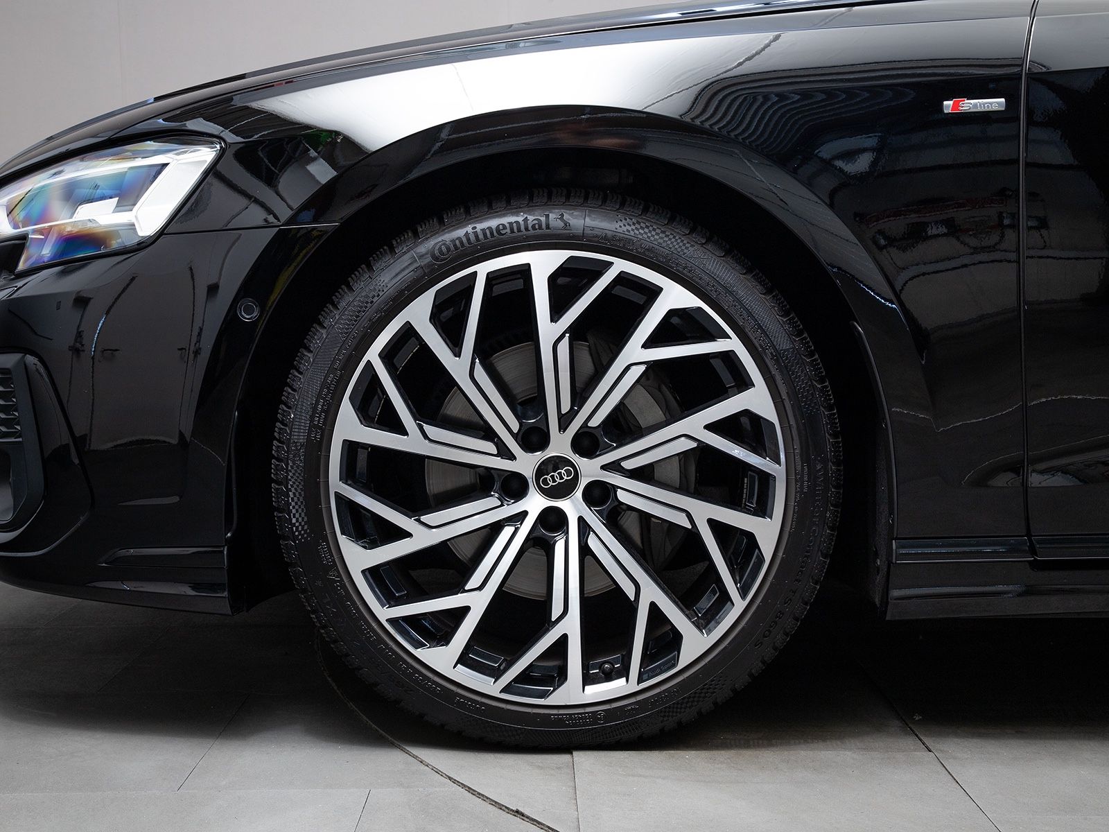 Audi A8 S-Line - Samsaru's Car Outlet