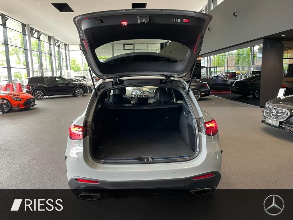 Mercedes-Benz GLC 300 d 4M AMG+PANO+AHK+DISTR+DIGI LIGHT+KEYL+