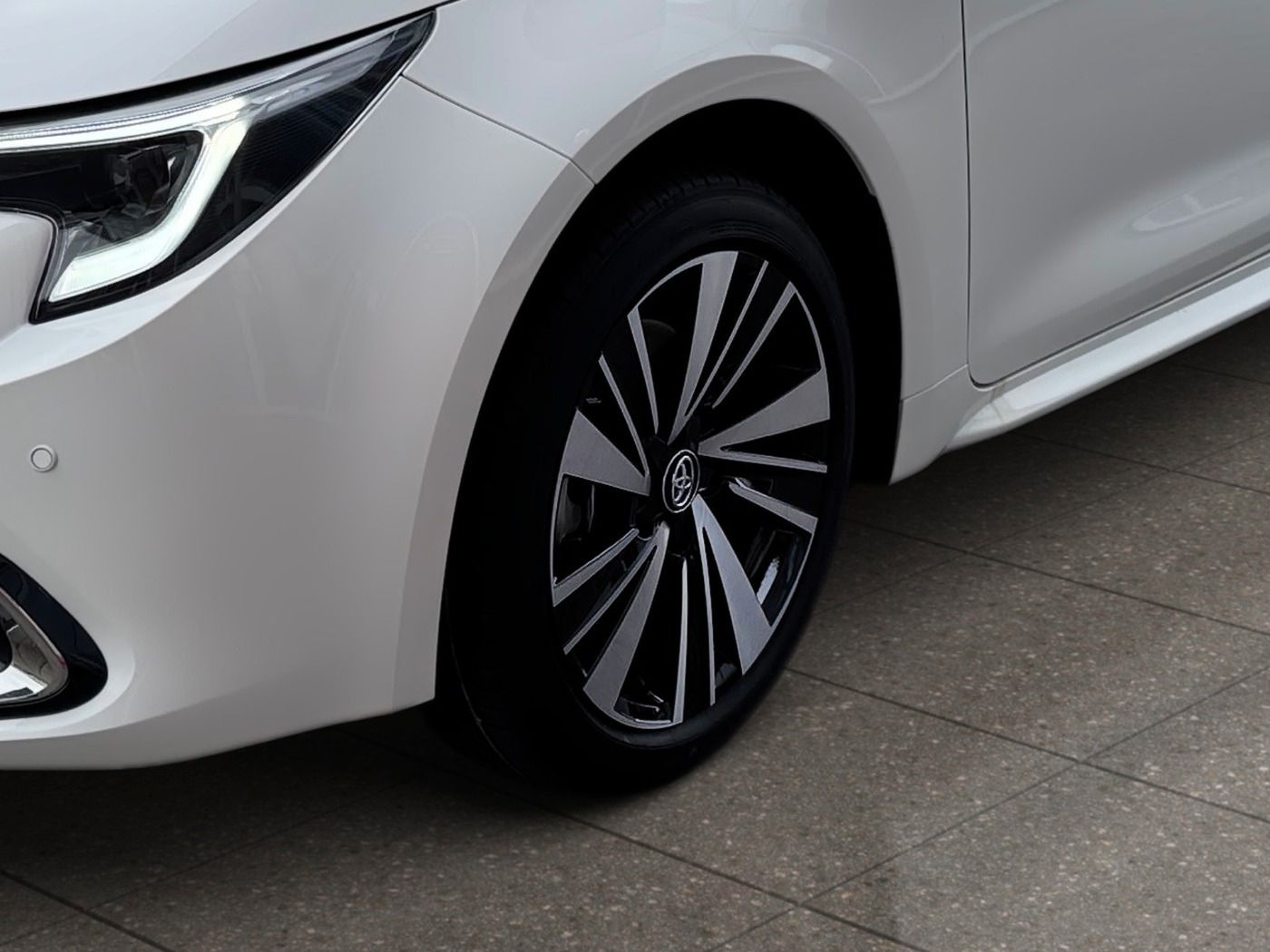 Toyota Corolla Touring Sports 1.8 Teamplayer Kam.+LED