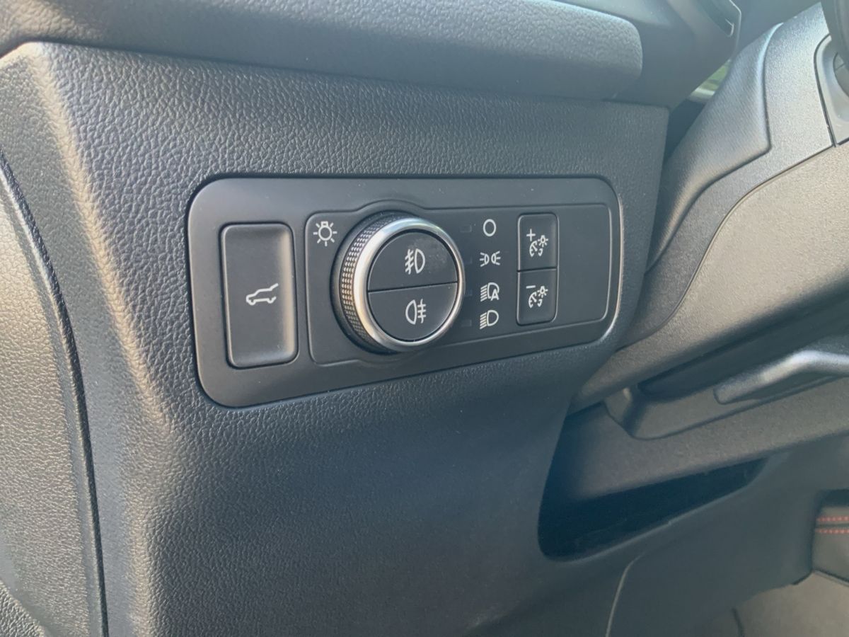Ford Kuga ST-Line X - Samsaru's Car Outlet