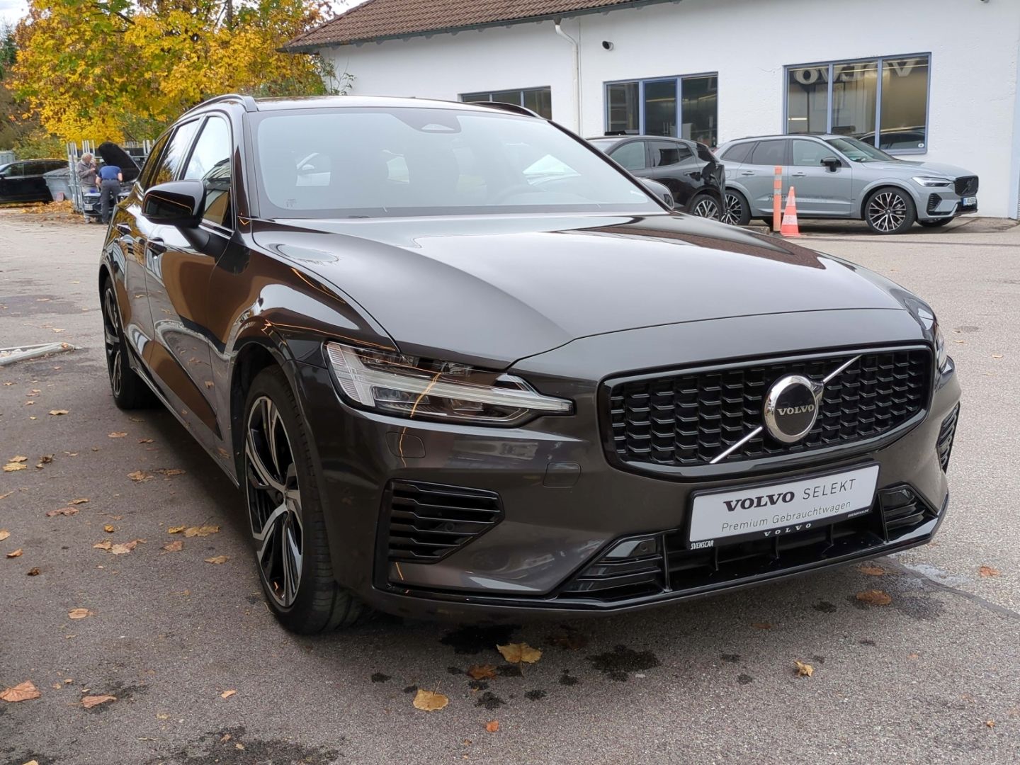 Volvo V60 Plus Dark Recharge Plug-In Hybrid AWD T6 Twi