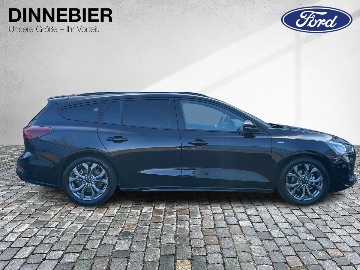 Ford Focus ST-Line X LED+AHK+Kamera+Winterpaket