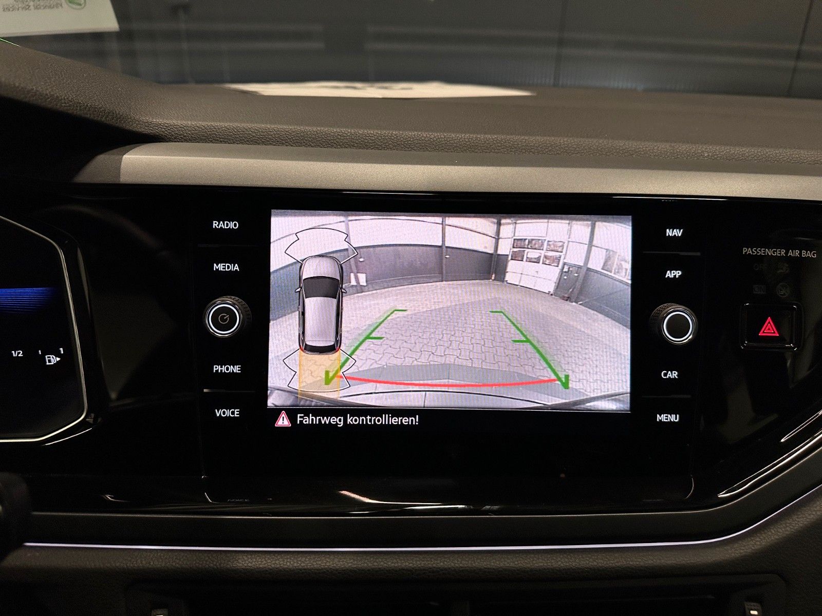 Volkswagen Polo VI R-Line *NAVI*IQ.Drive*KAMERA*CarPlay*ACC