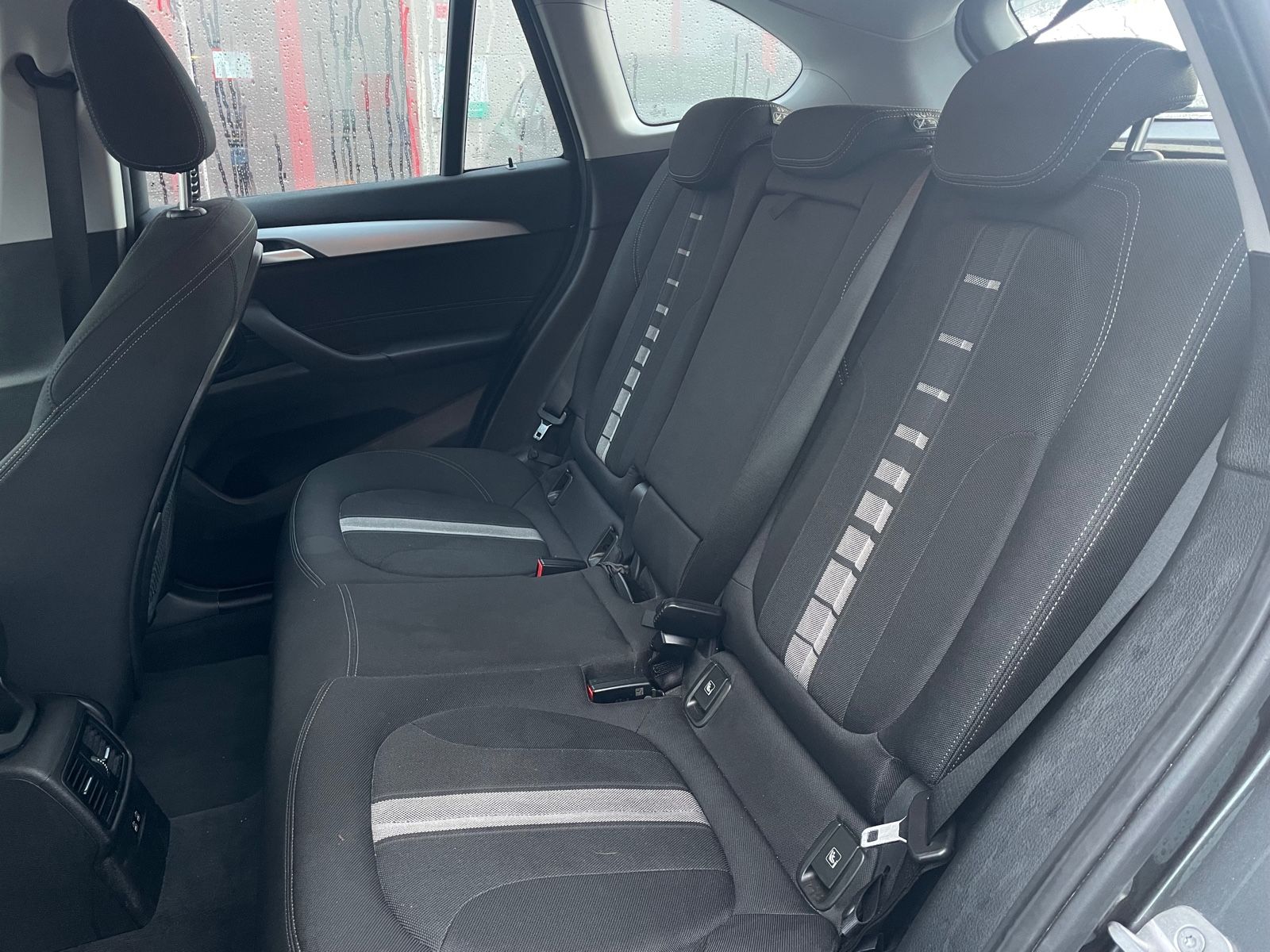 BMW X1 xDrive 25 e Advantage - Samsaru's Car Outlet