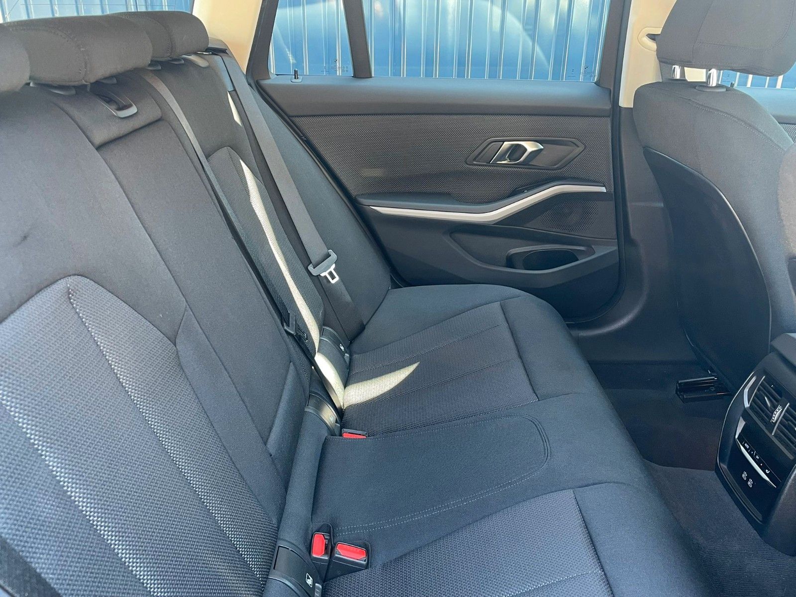 BMW 320d xDrive Aut. Touring - Samsaru's Car Outlet
