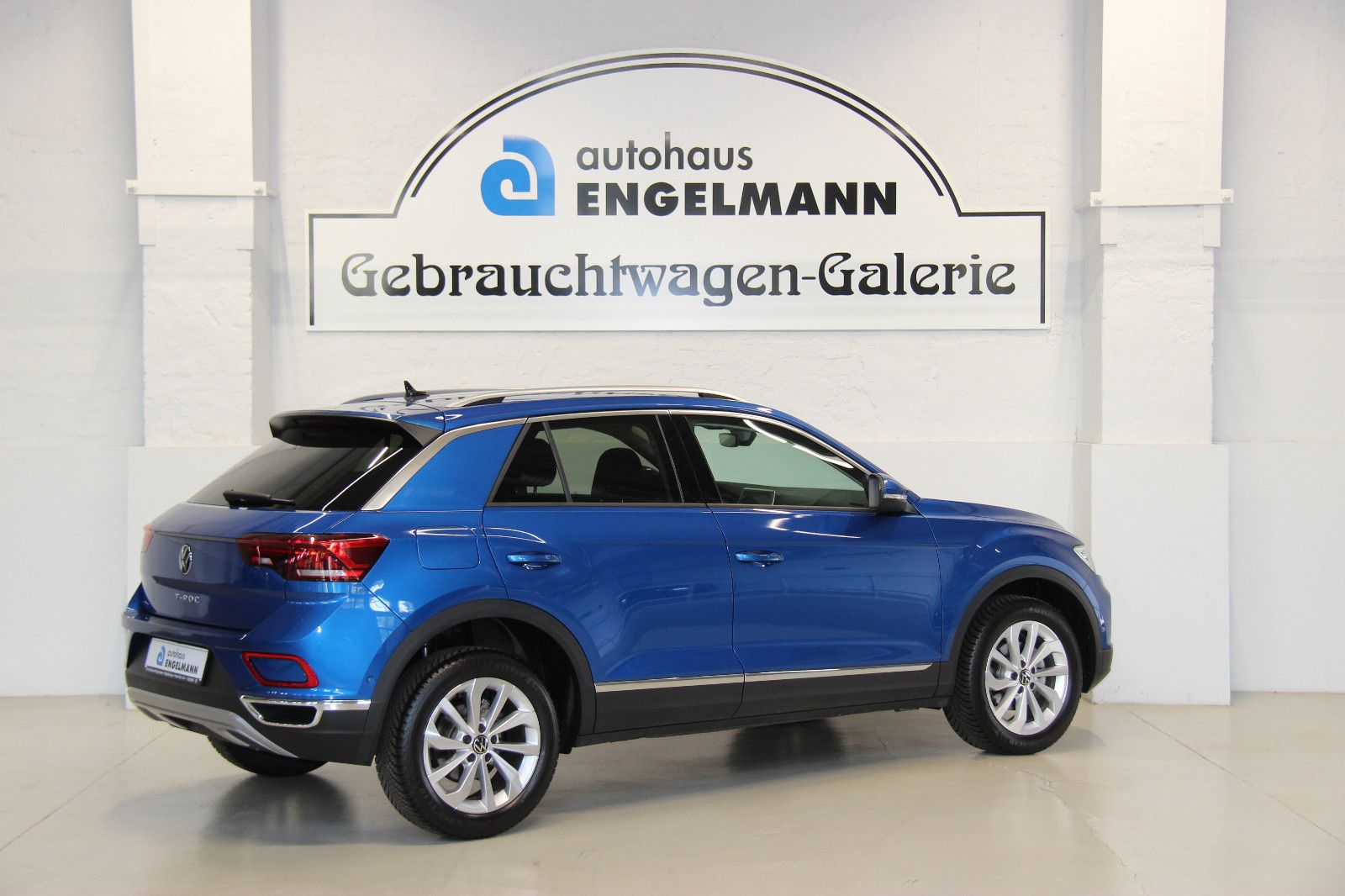 Volkswagen T-Roc Style 1.5 TSI DSG - Samsaru's Car Outlet